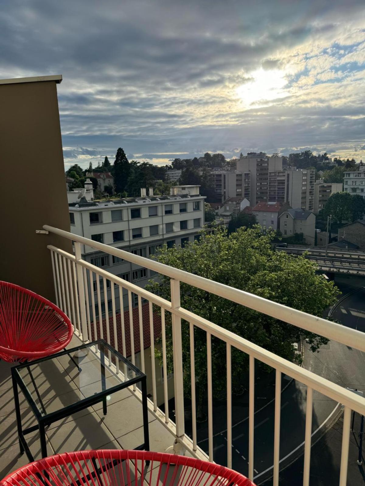 Appart' Hotel Fauriel Saint Etienne Avec Parking المظهر الخارجي الصورة